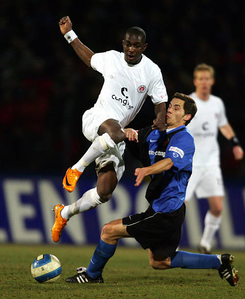 具有积极的 具有积极的