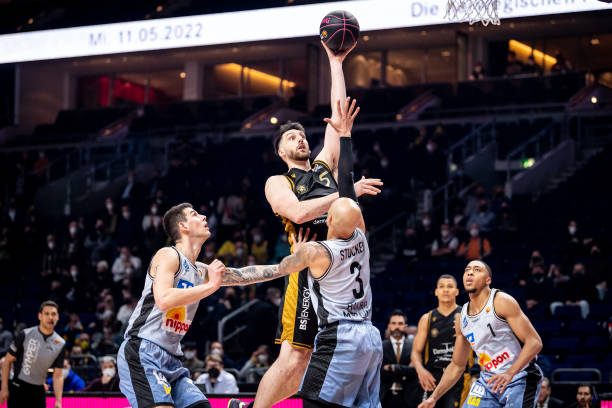 现实世界中 现实世界中