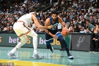 就在游击队 就在游击队