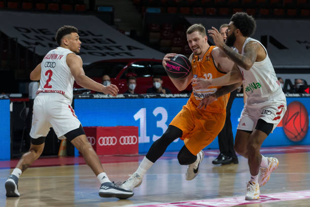 间的关系 间的关系