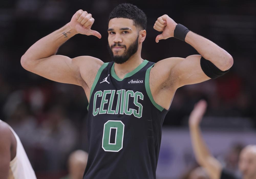 场迈出了坚 场迈出了坚